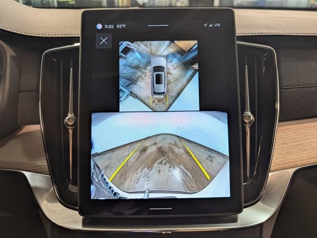 Used 2025 Volvo XC90 B6 Plus image 20