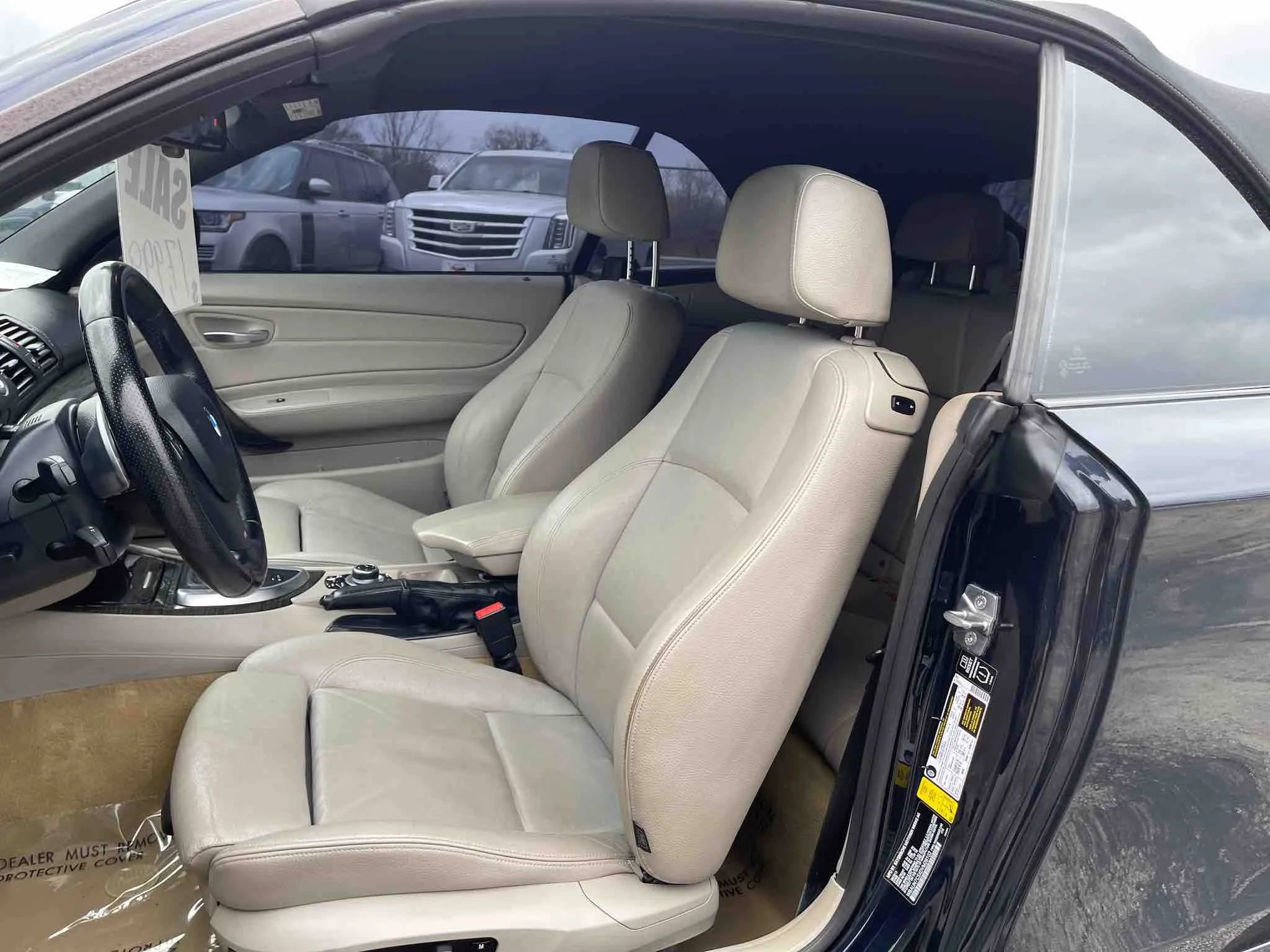 Used 2013 BMW 135i 135i Convertible 2D image 3