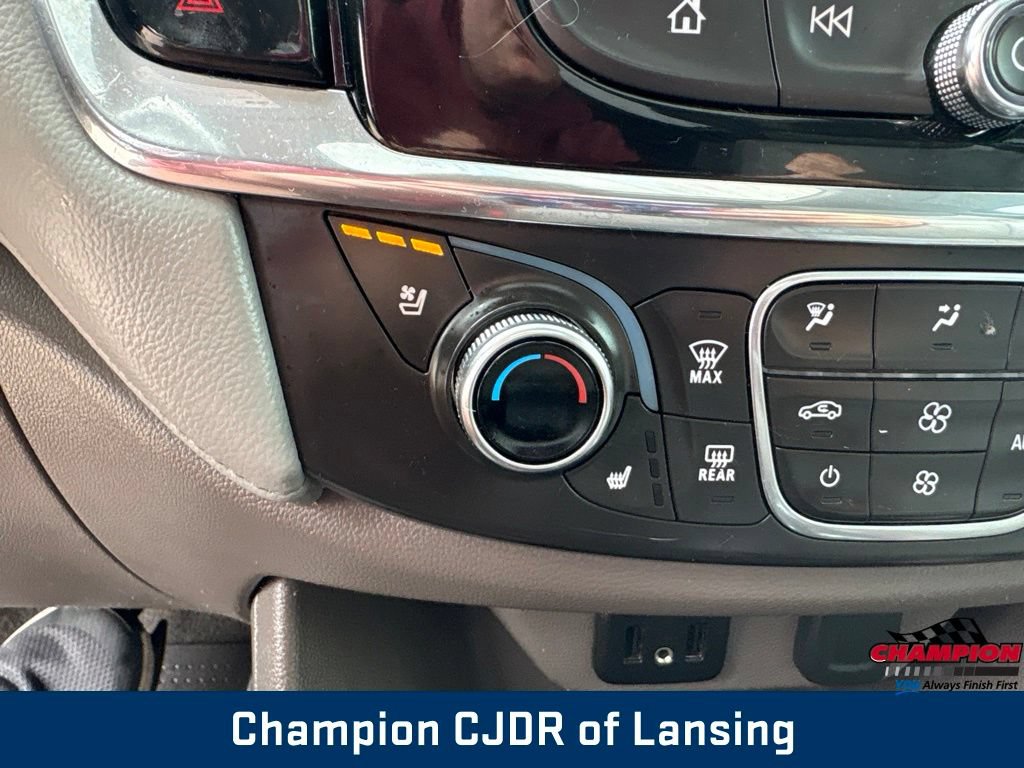 Used 2019 Chevrolet Traverse Premier w/ Driver Confidence II Package FWD image 27