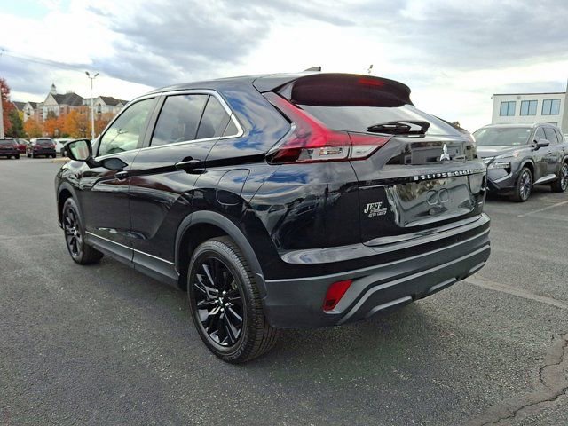 Used 2024 Mitsubishi Eclipse Cross LE AWD/4WD image 4
