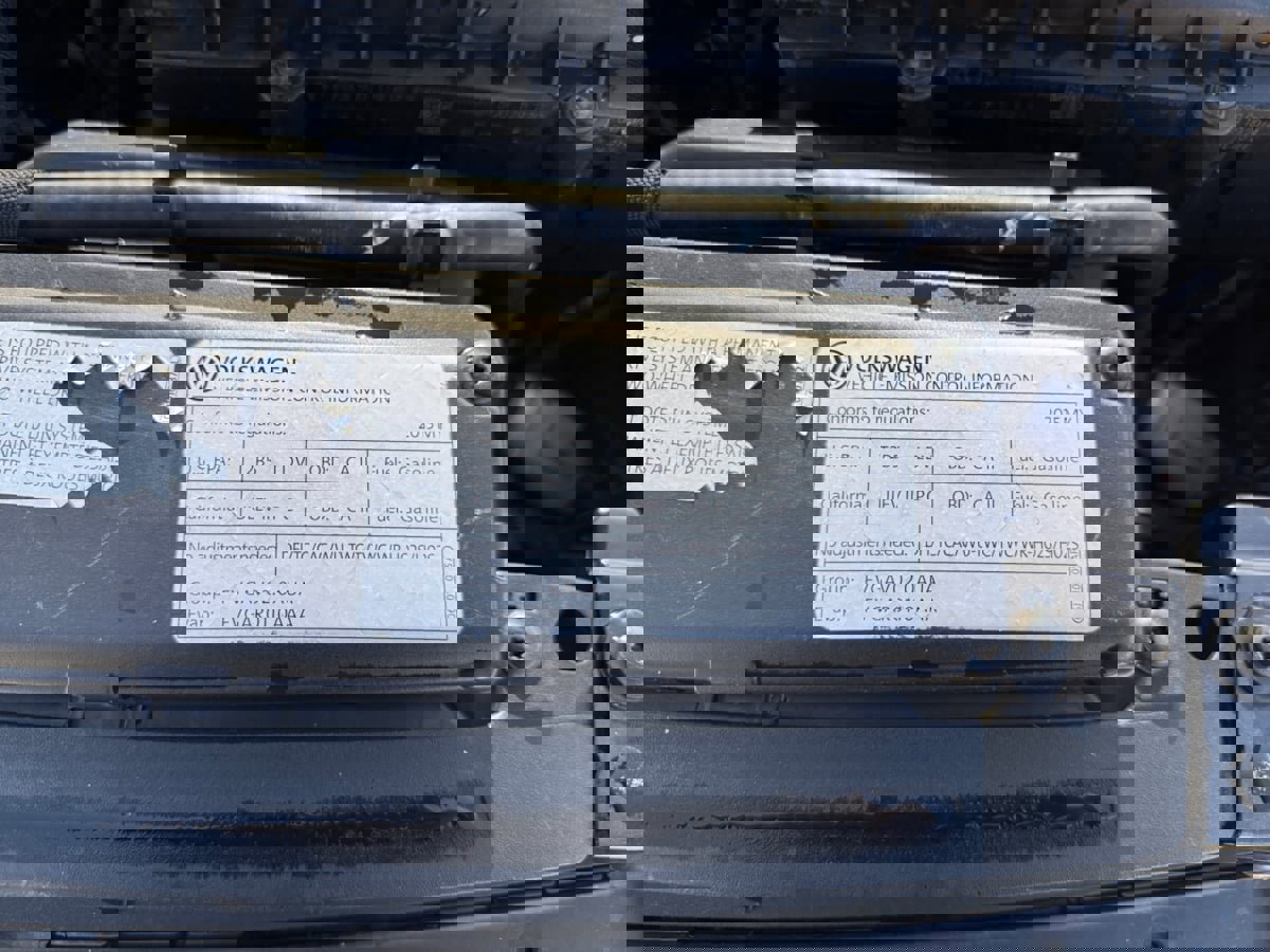 Used 2015 Volkswagen Golf R 4-Door image 19