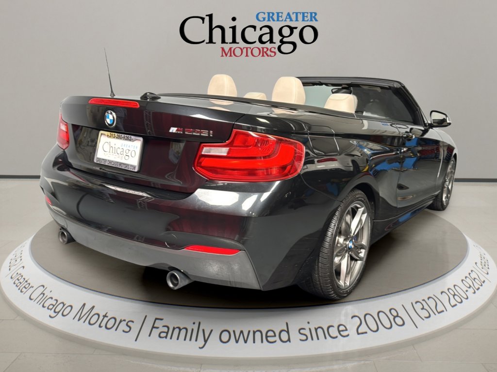 Used 2016 BMW M235i Convertible image 3