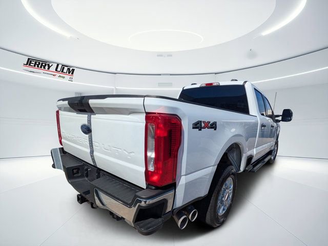 Used 2025 Ford F250 XLT image 3