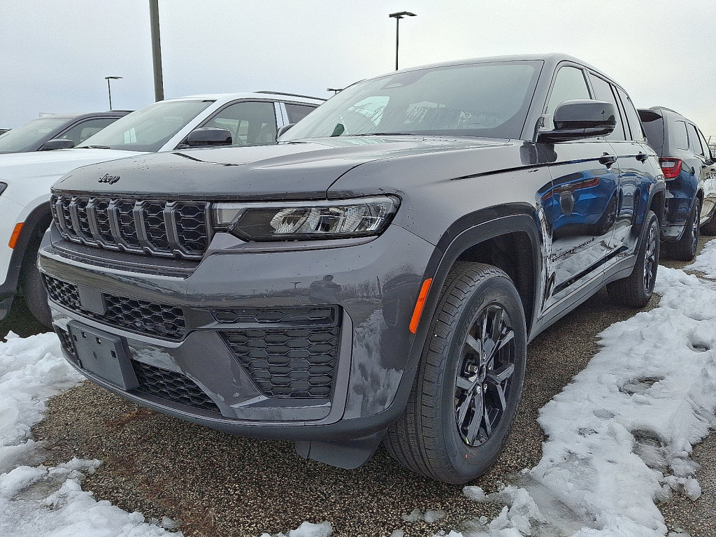 New 2026 Jeep Grand Cherokee Altitude AWD/4WD image 1