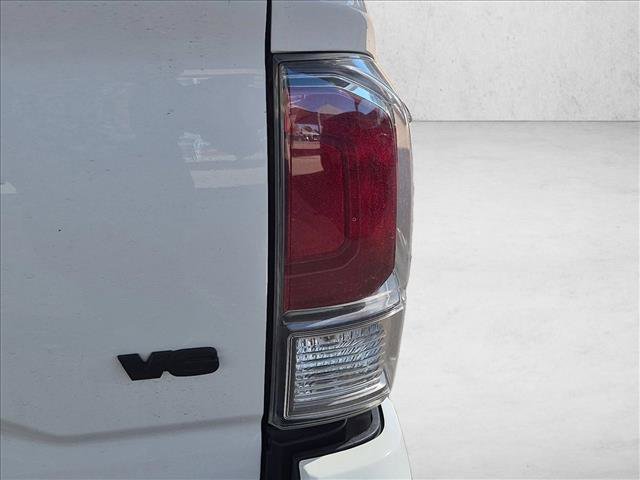 Used 2021 Toyota Tacoma TRD Sport w/ Technology Package AWD/4WD image 14
