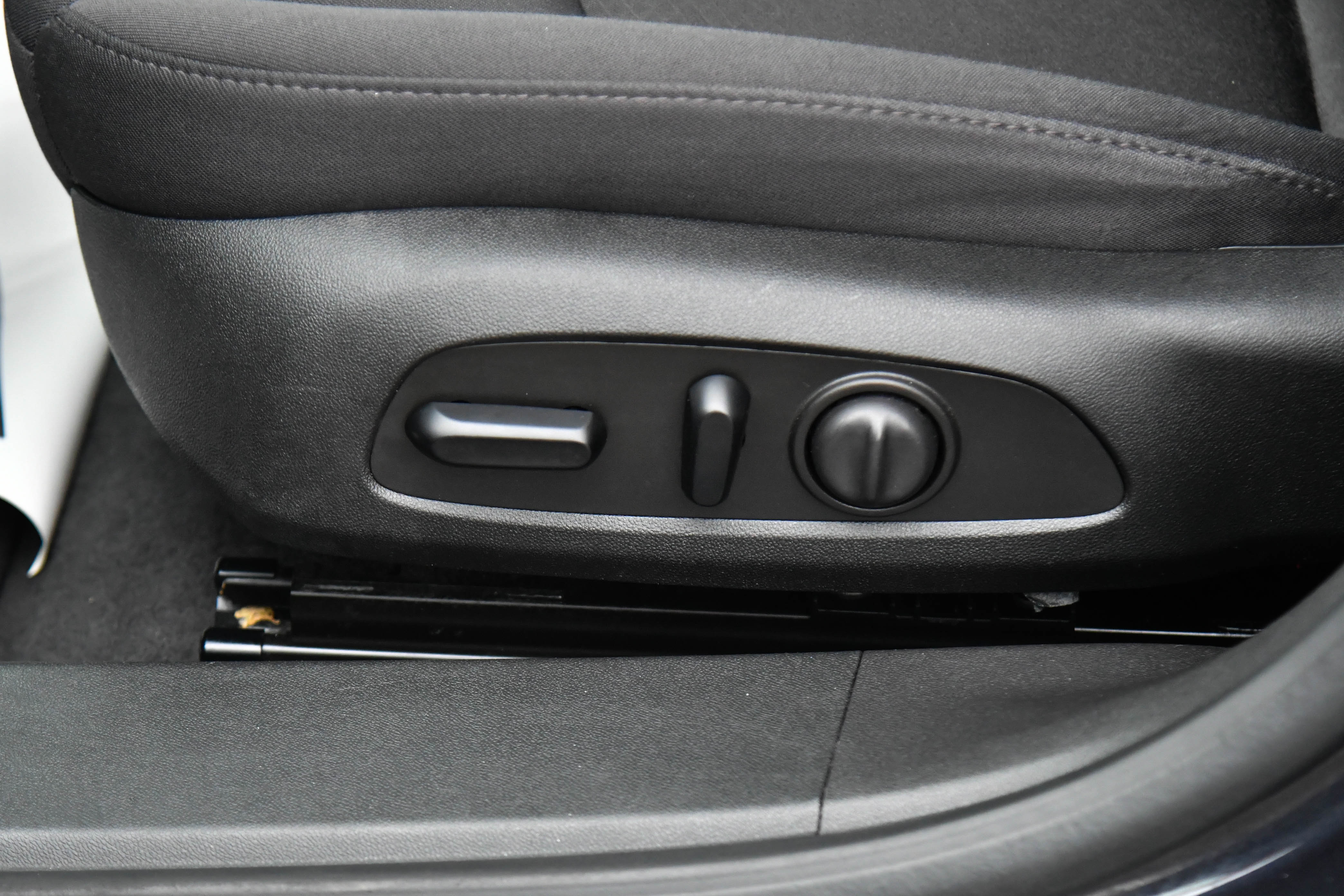 Used 2023 Chevrolet Malibu LT image 16