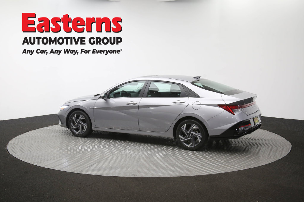 Used 2025 Hyundai Elantra SEL FWD image 66
