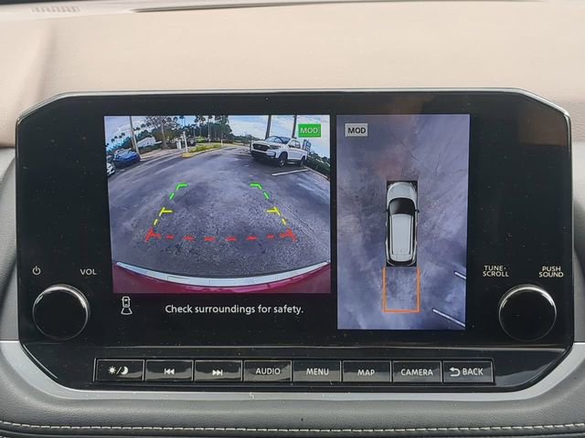 Used 2023 Nissan Rogue SL w/ SL Premium Package image 26