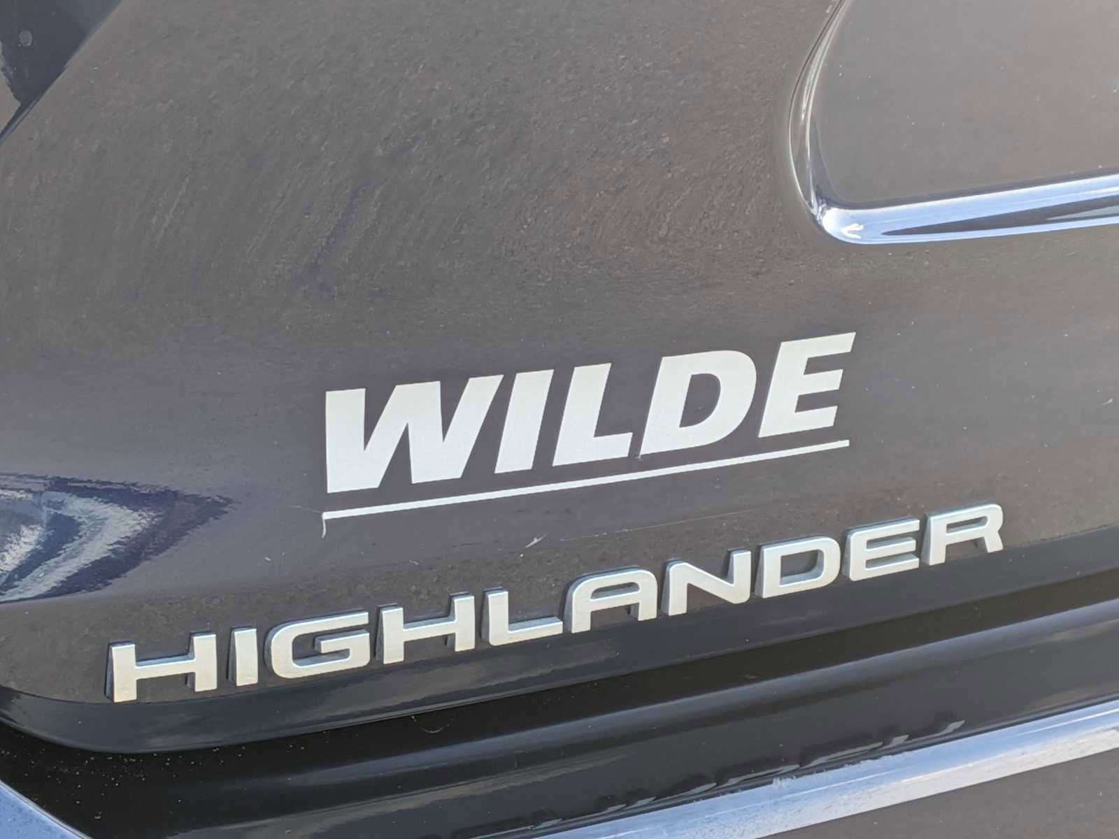 Used 2023 Toyota Highlander XLE AWD/4WD image 11