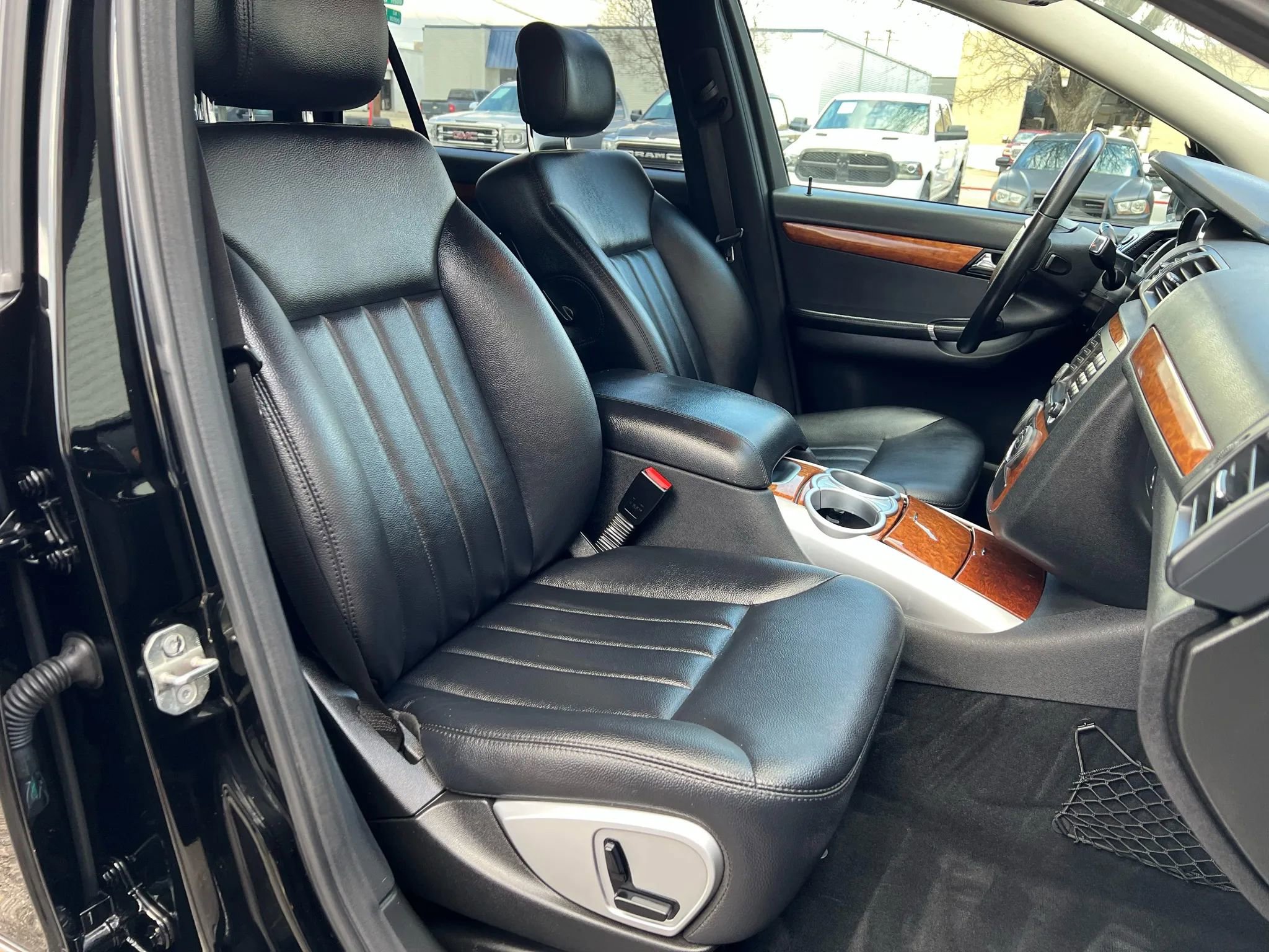 Used 2008 Mercedes-Benz R 350 2WD image 26