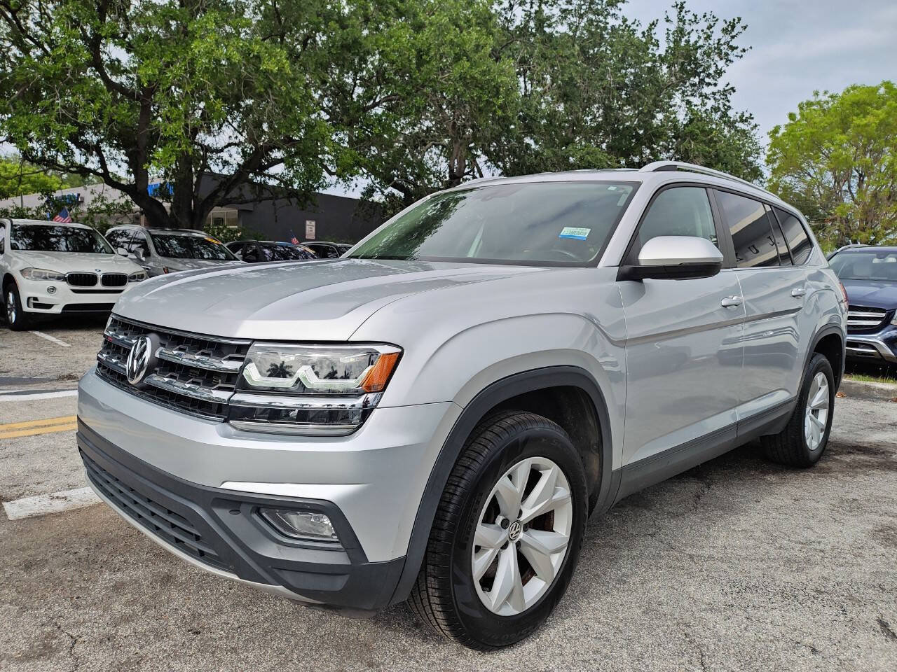 Used 2018 Volkswagen Atlas SE FWD image 2