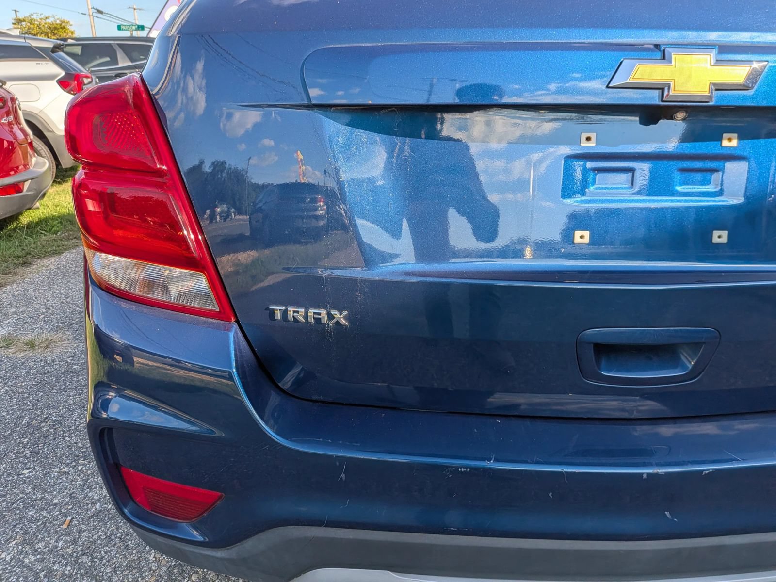 Used 2020 Chevrolet Trax LT FWD image 12