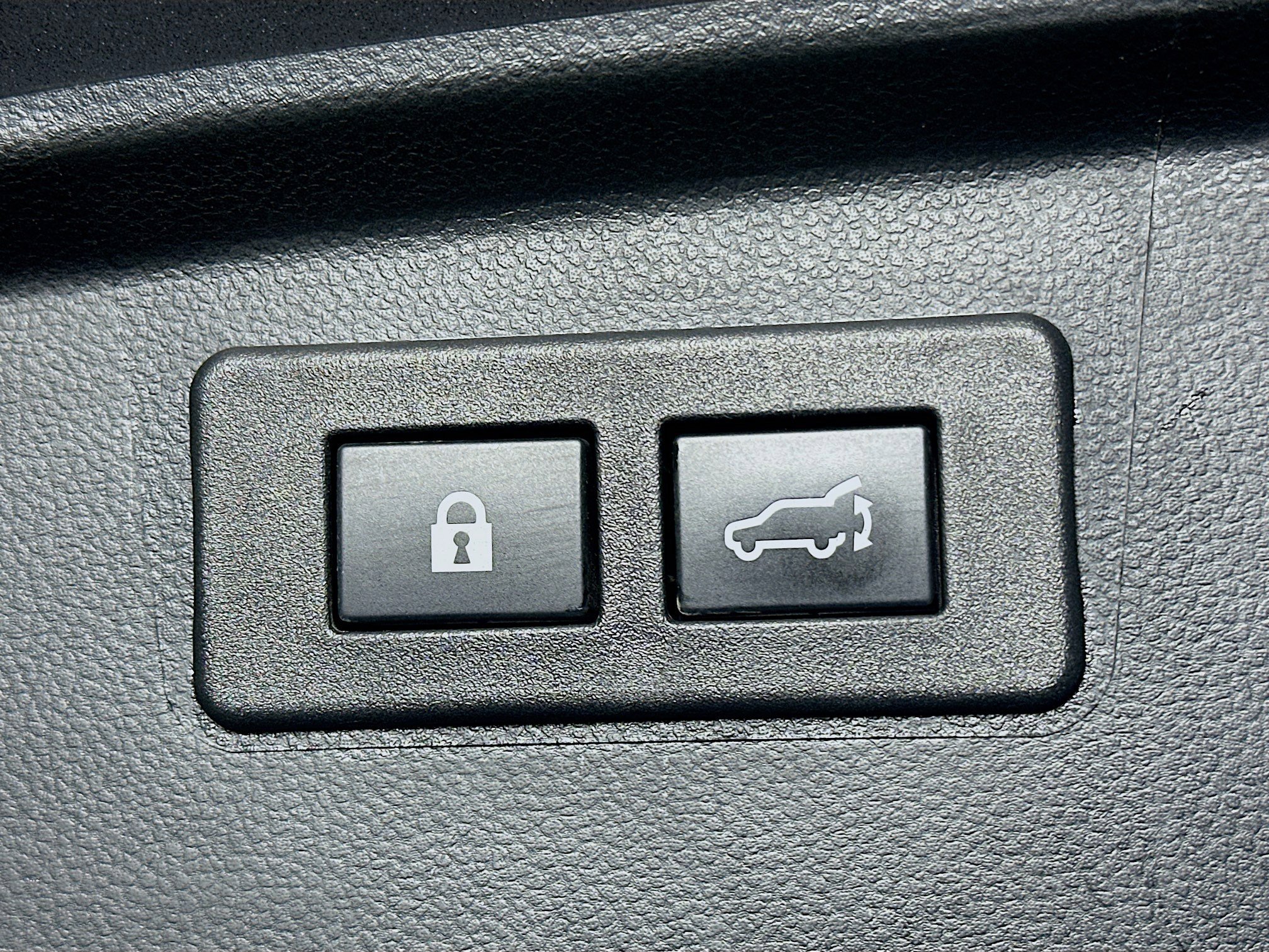 Used 2025 Subaru Outback Premium image 27