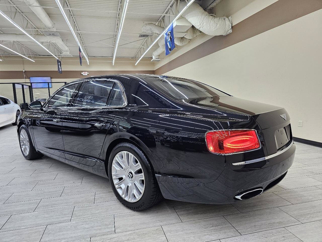 Used 2014 Bentley Flying Spur W12 AWD/4WD image 8