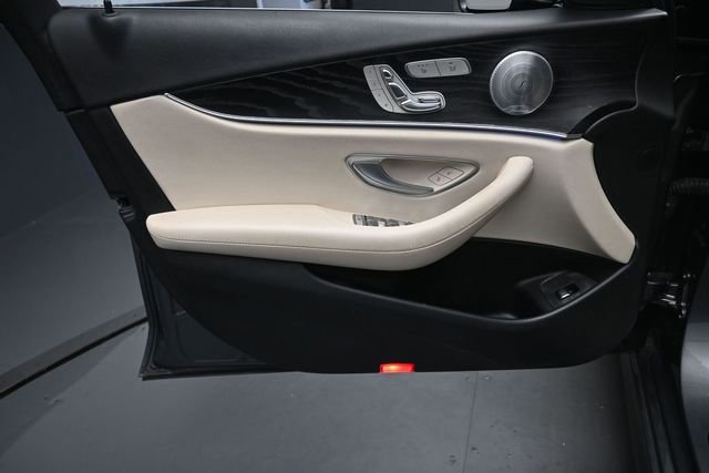 Used 2017 Mercedes-Benz E 300 image 20
