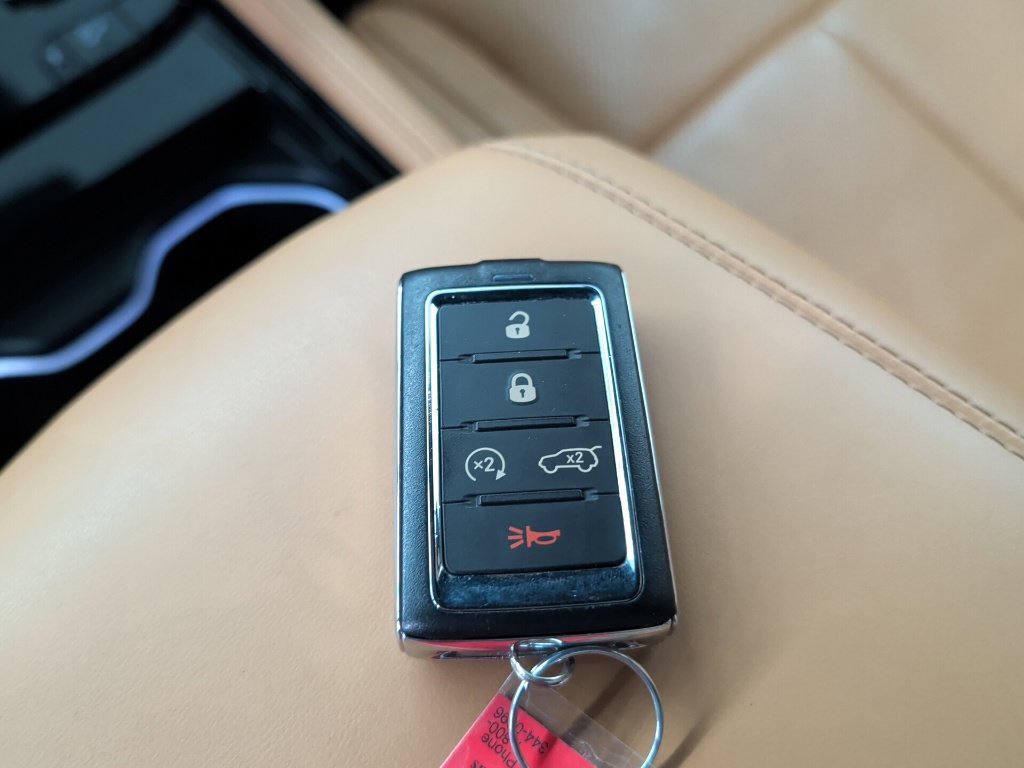 Used 2023 Jeep Grand Cherokee Summit AWD/4WD image 19