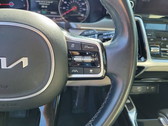 Used 2022 Kia Sorento SX image 18