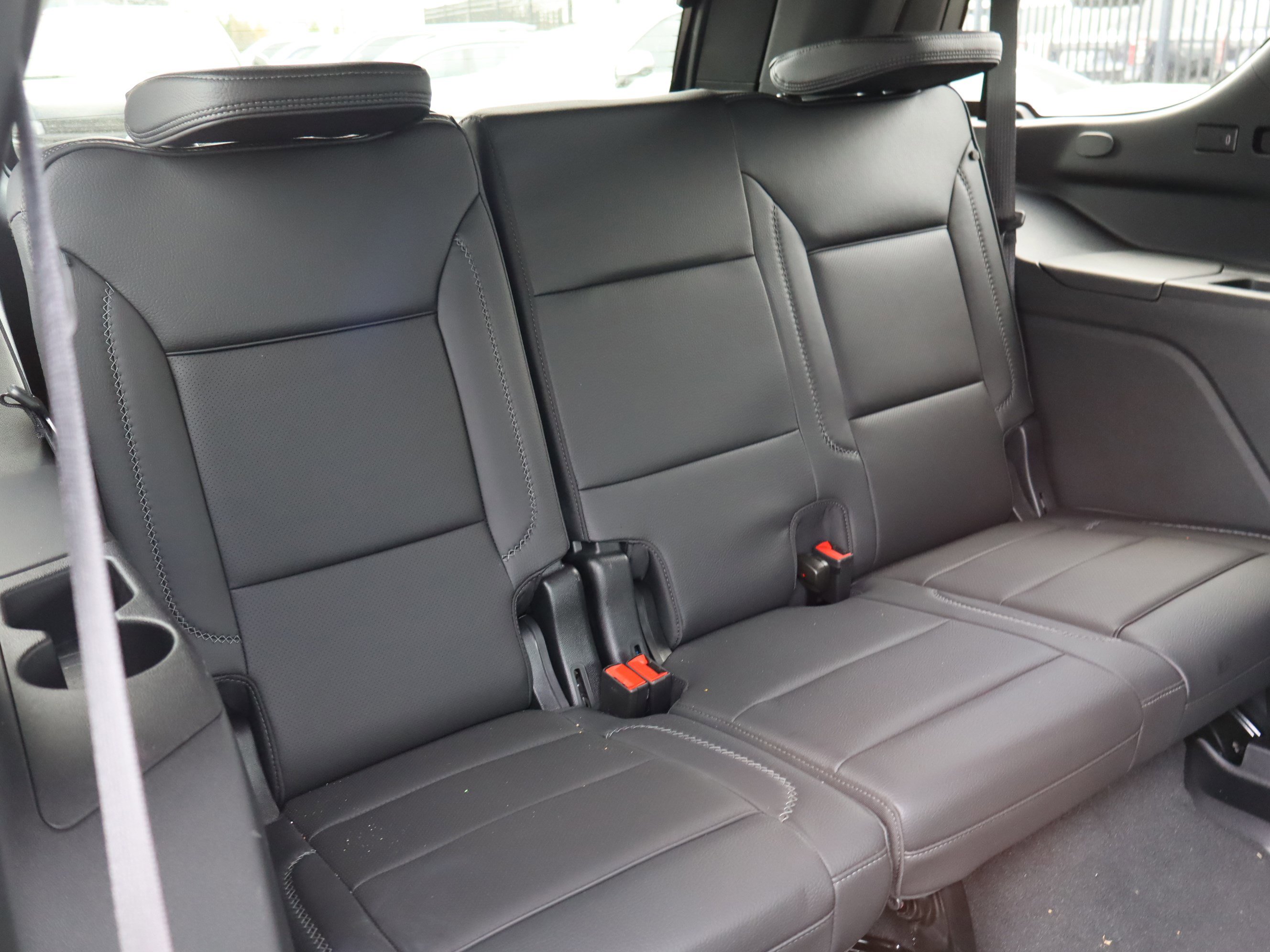 Certified 2024 GMC Yukon Denali image 38