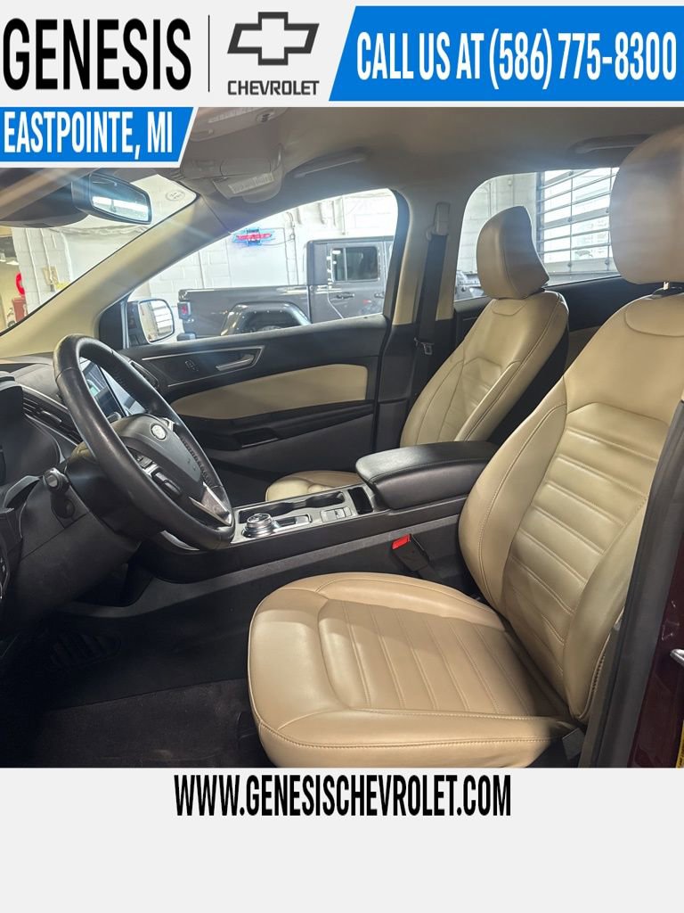 Used 2024 Ford Edge SEL w/ Convenience Package image 7