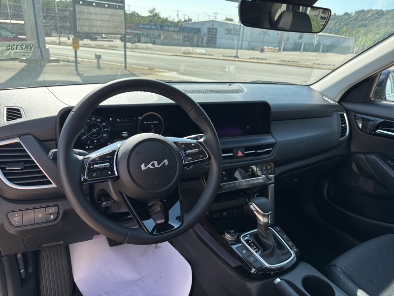 New 2026 Kia Seltos EX w/ EX Sunroof Package image 23