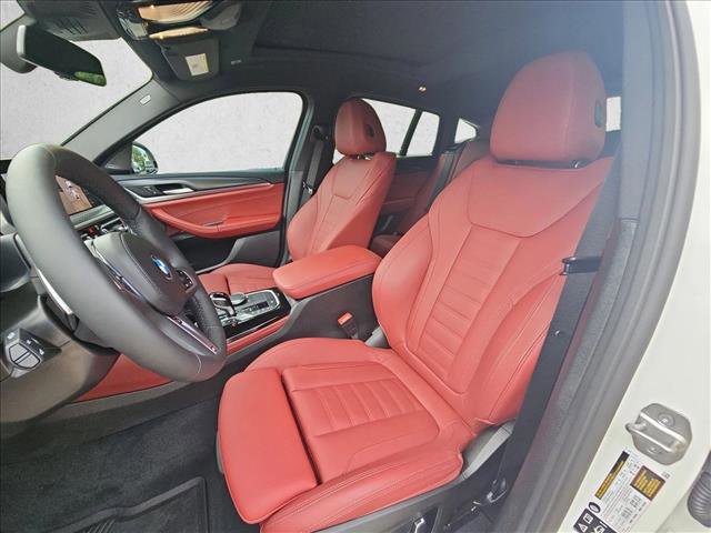 Used 2025 BMW X4 xDrive30i w/ Premium Package image 16