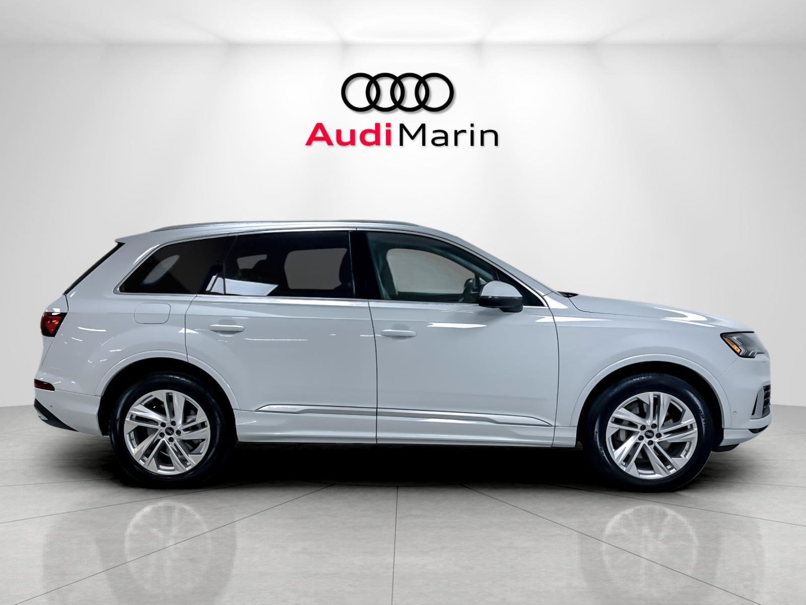 Used 2023 Audi Q7 2.0T Premium Plus w/ Premium Plus Package AWD/4WD image 6