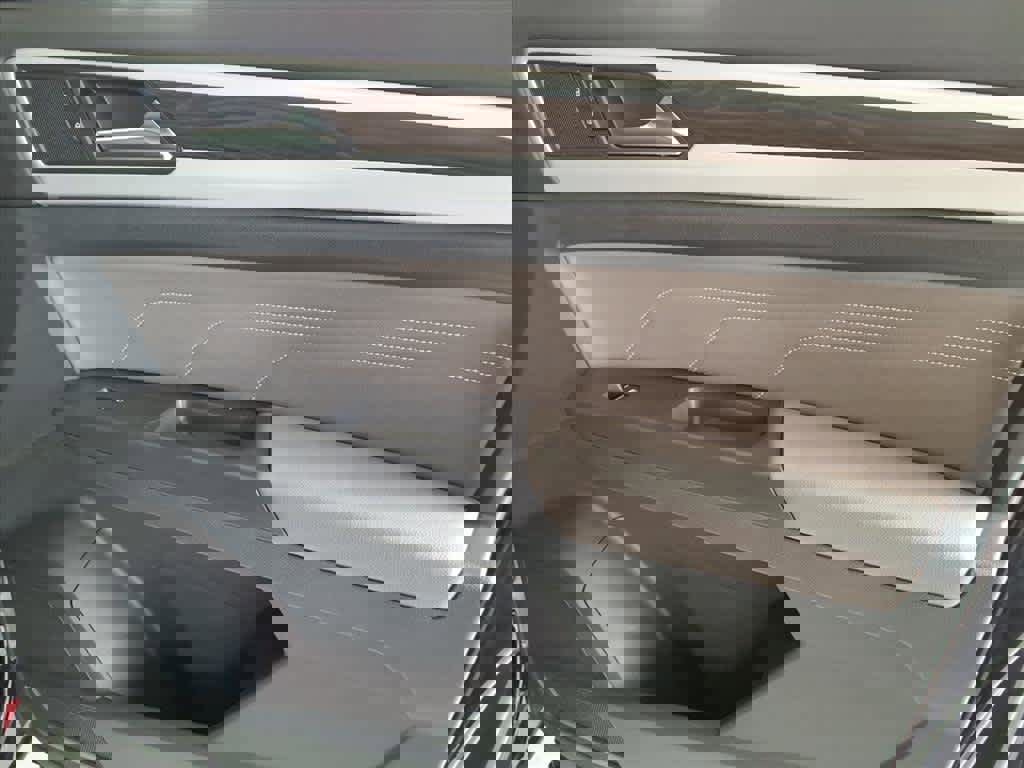 Used 2022 Volkswagen Atlas SE w/ Panoramic Sunroof Package image 21