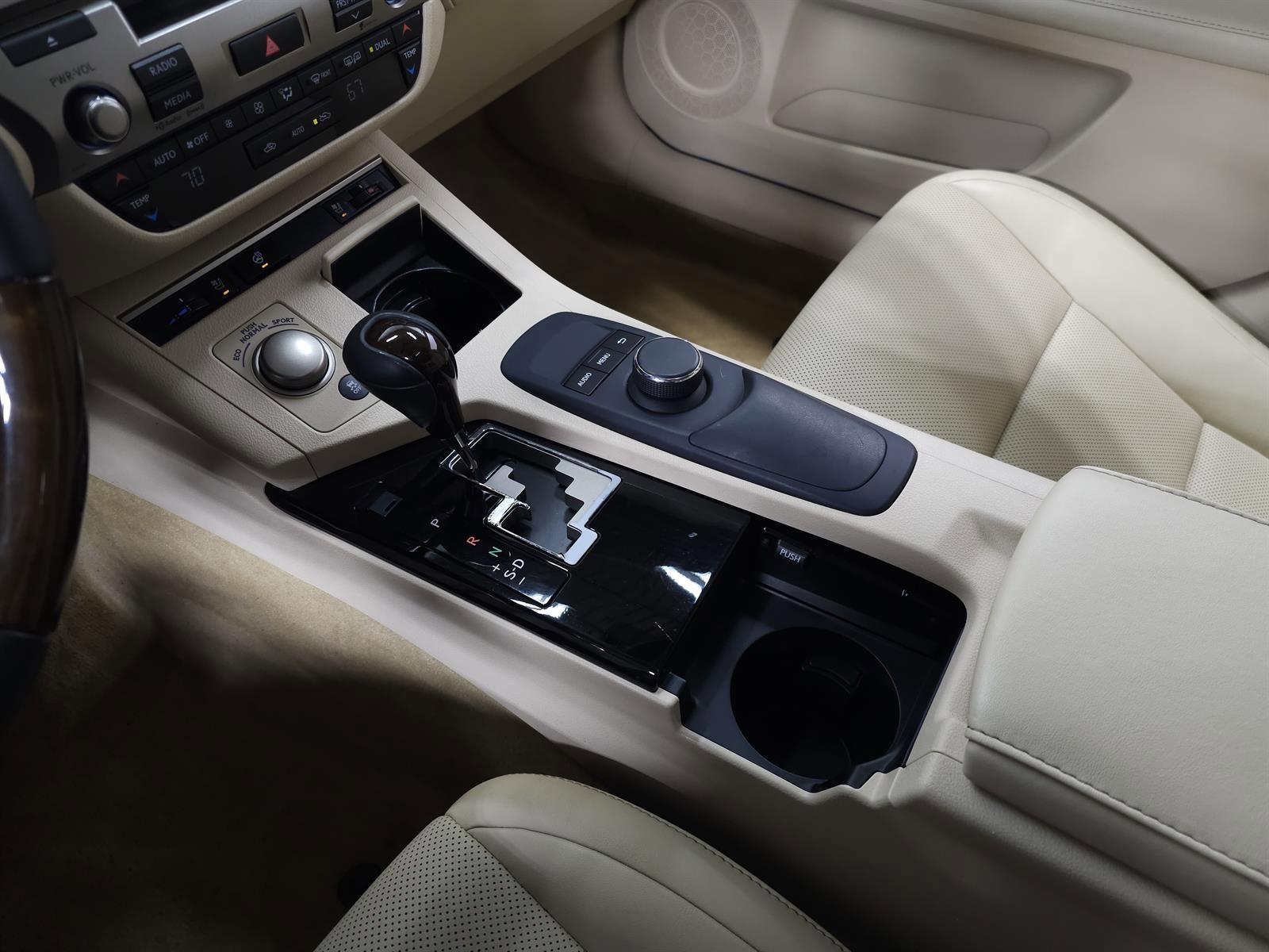 Used 2015 Lexus ES 350 PREMIUM w/ Premium Package image 24