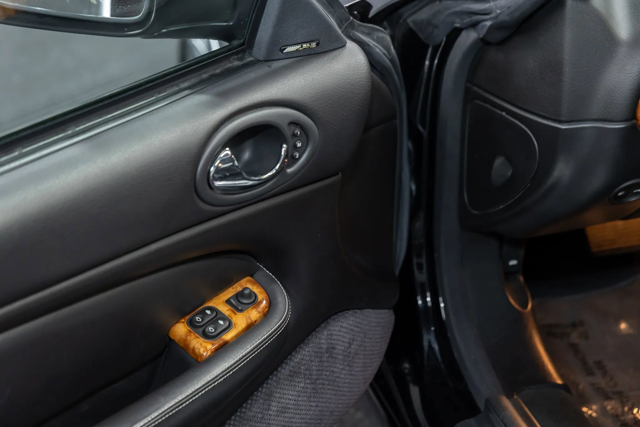 Used 2006 Jaguar XK8 Coupe image 19