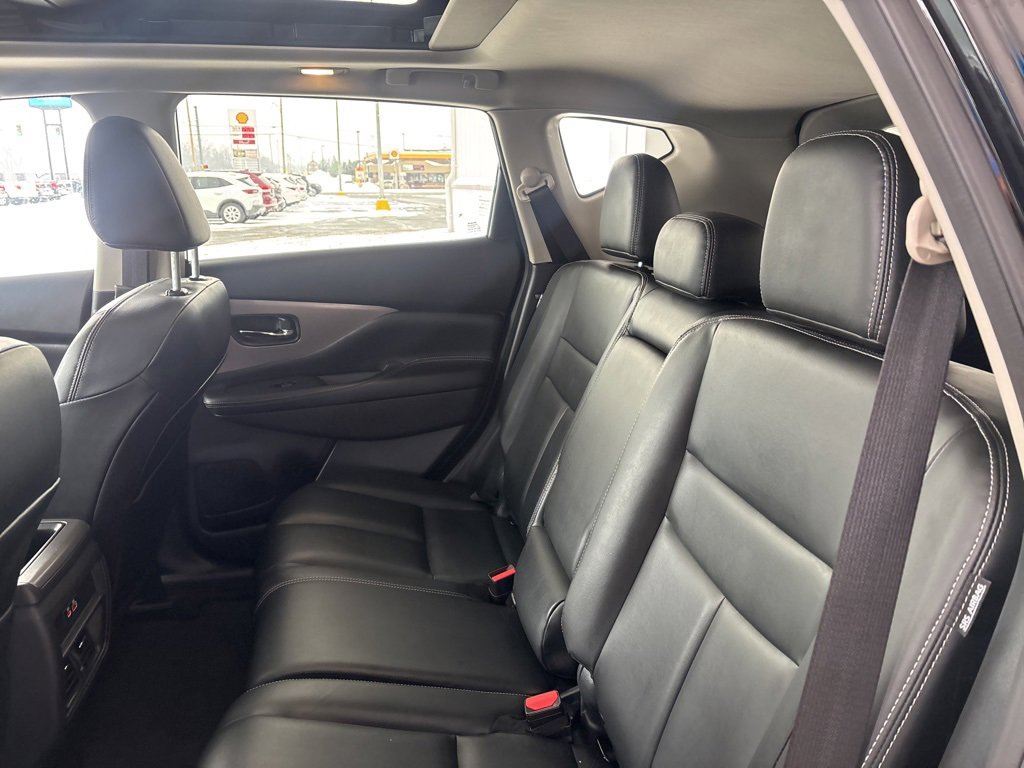 Used 2024 Nissan Murano SV image 23