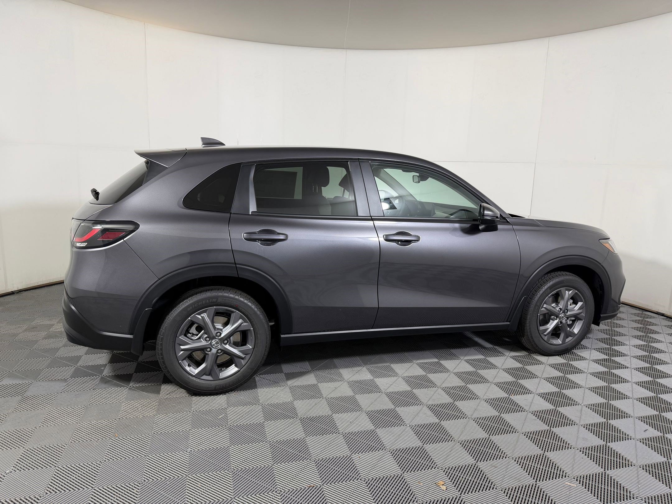New 2026 Honda HR-V LX image 7