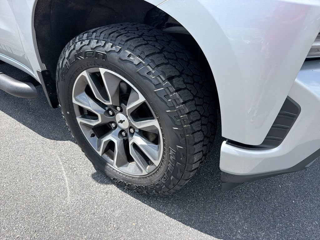 Used 2019 Chevrolet Silverado 1500 RST AWD/4WD image 16