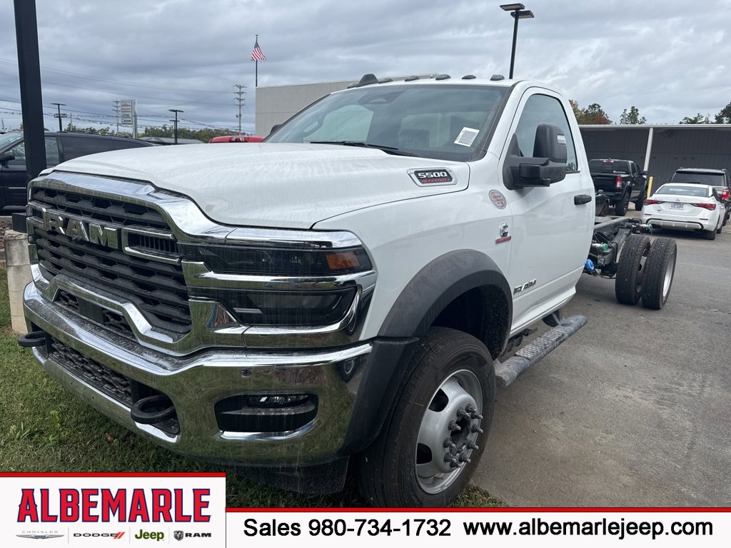 New 2026 RAM 5500 4x4 Regular Cab