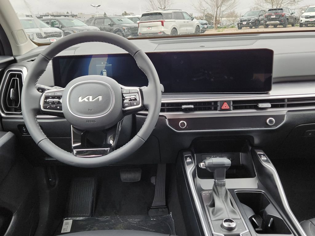New 2025 Kia Sorento S image 12
