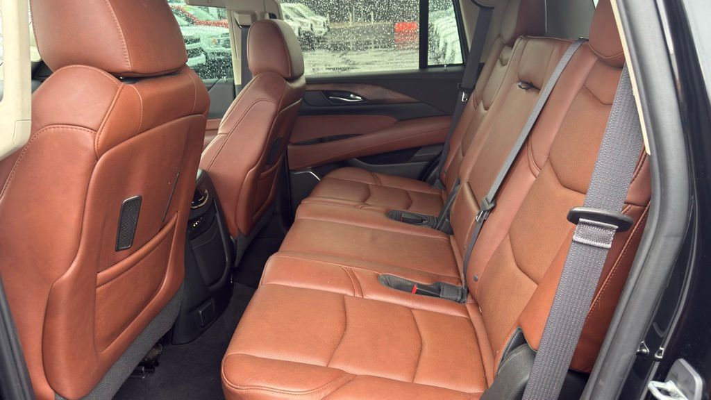 Used 2016 Cadillac Escalade Premium AWD/4WD image 12