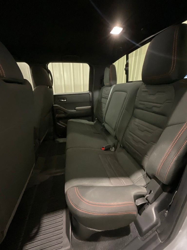 Used 2024 Nissan Frontier PRO-4X w/ Technology Package AWD/4WD image 11