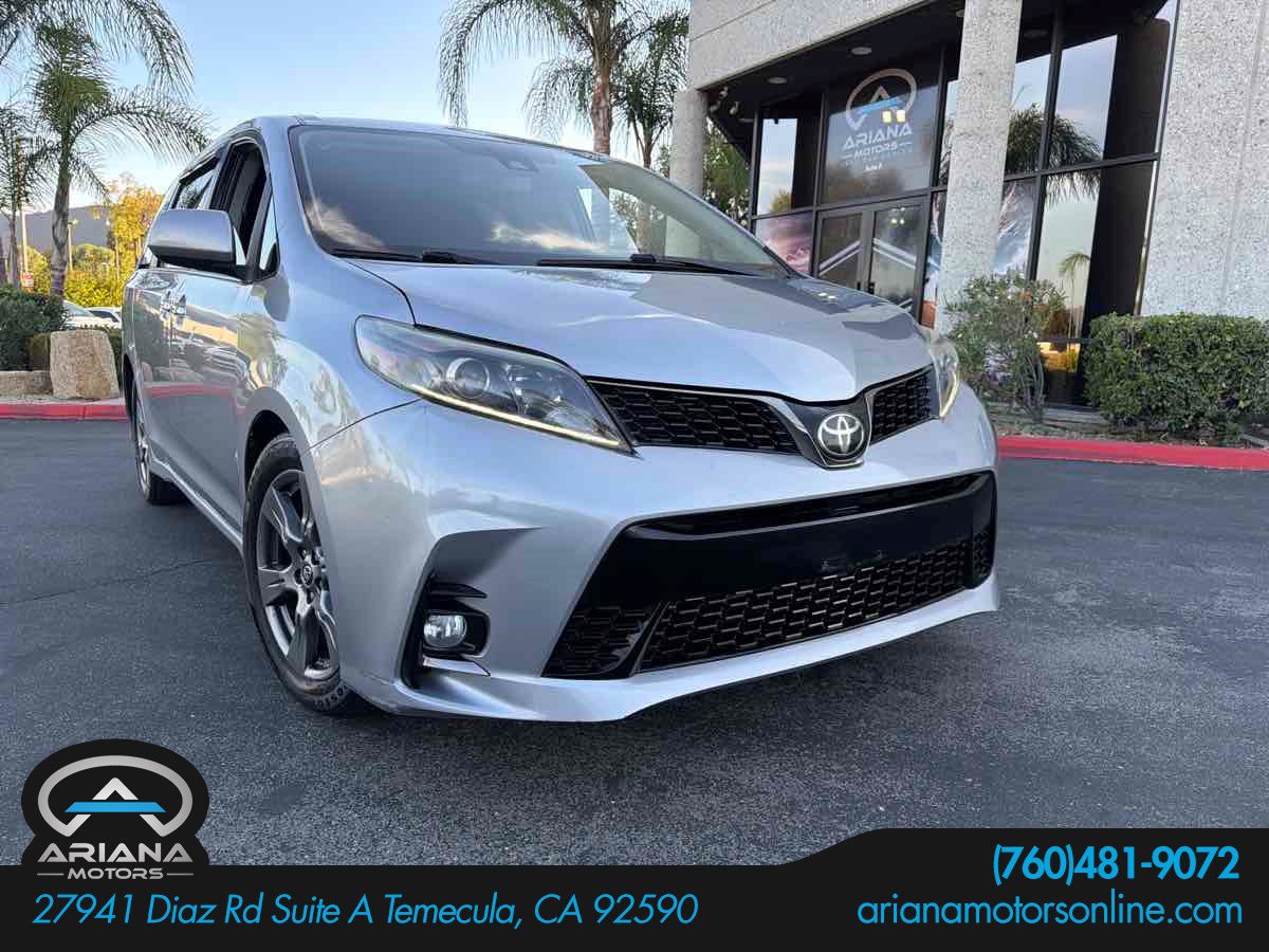 Used 2018 Toyota Sienna SE
