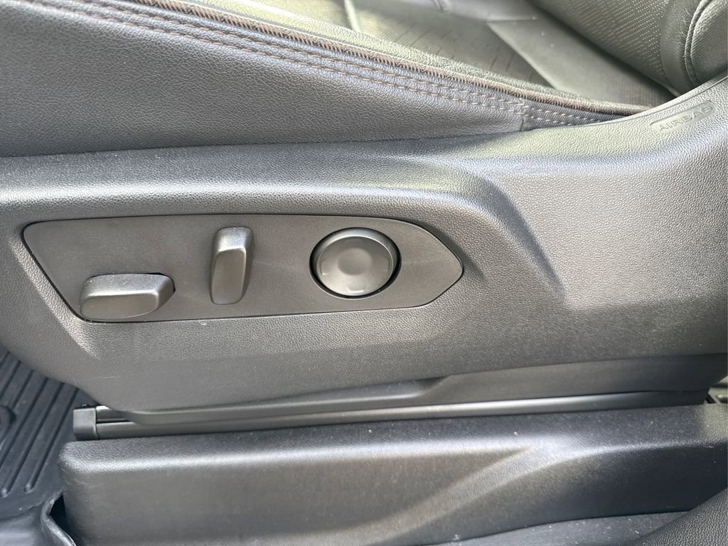 Used 2023 Chevrolet Tahoe High Country image 25