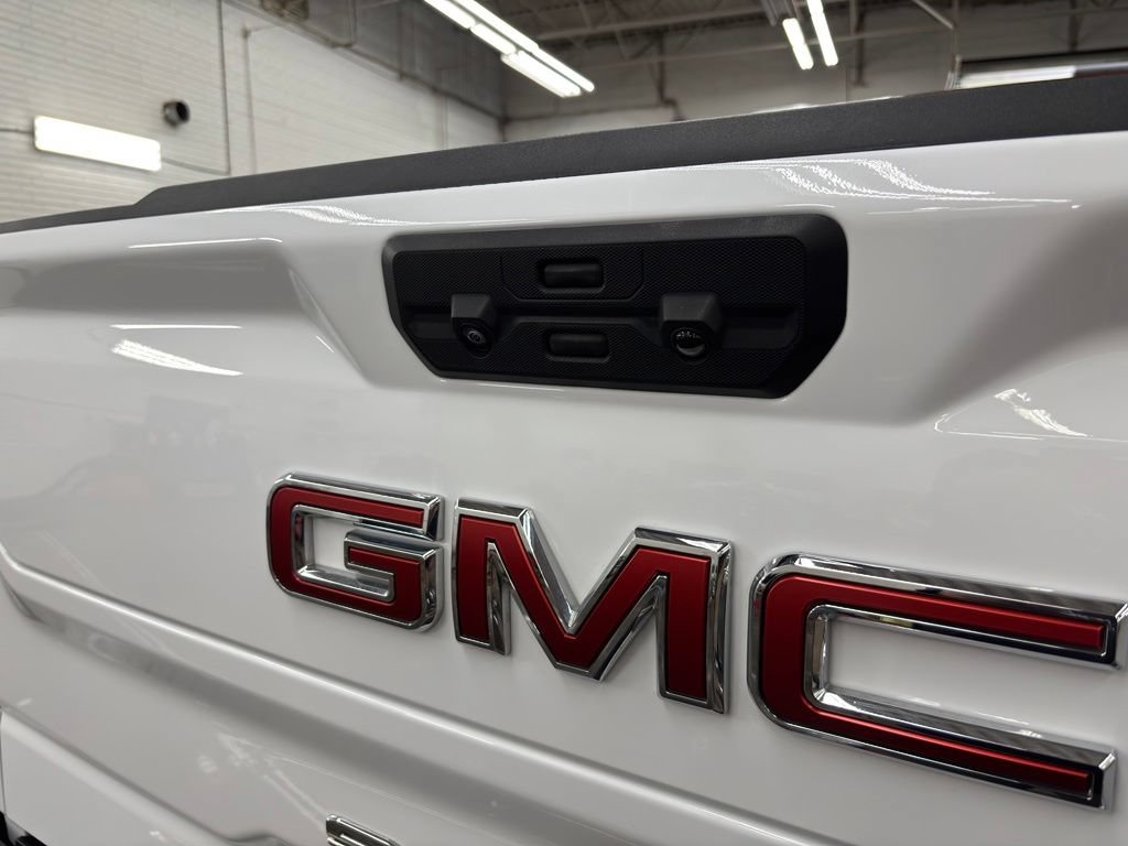 Used 2024 GMC Sierra 1500 AT4 w/ Technology Package AWD/4WD image 13