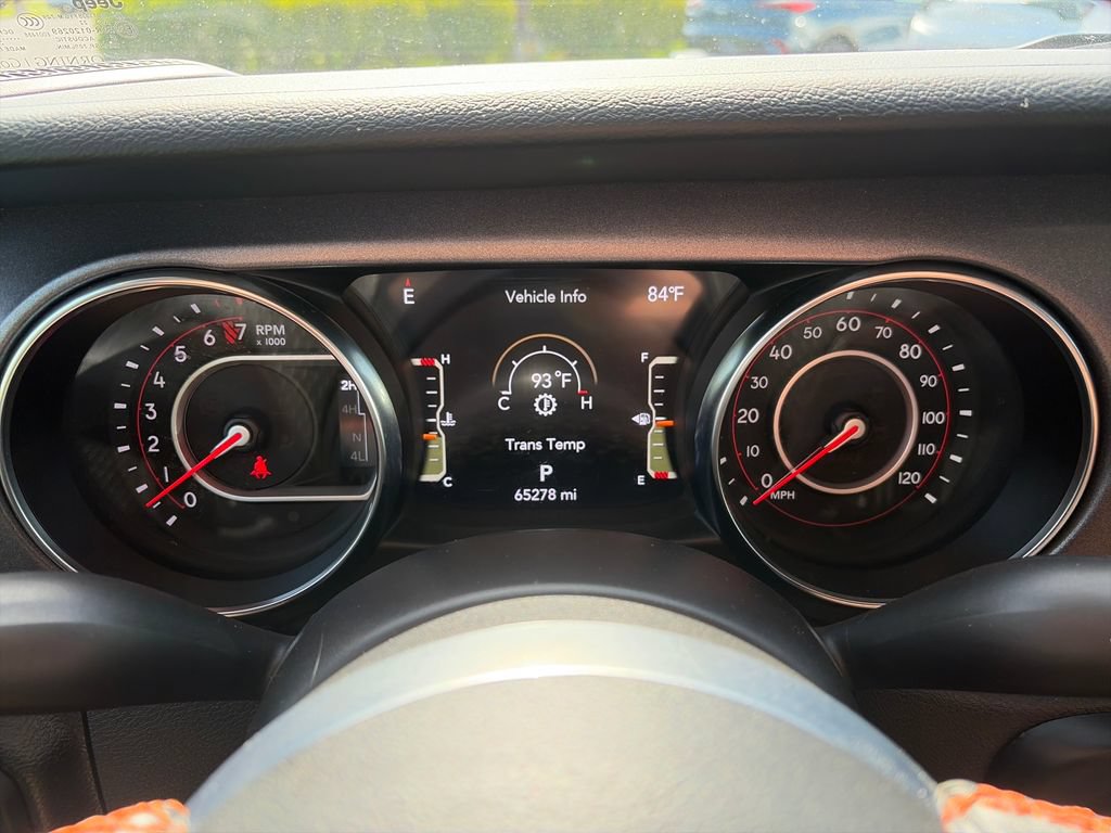 Used 2022 Jeep Gladiator Mojave w/ Cold Weather Group AWD/4WD image 16