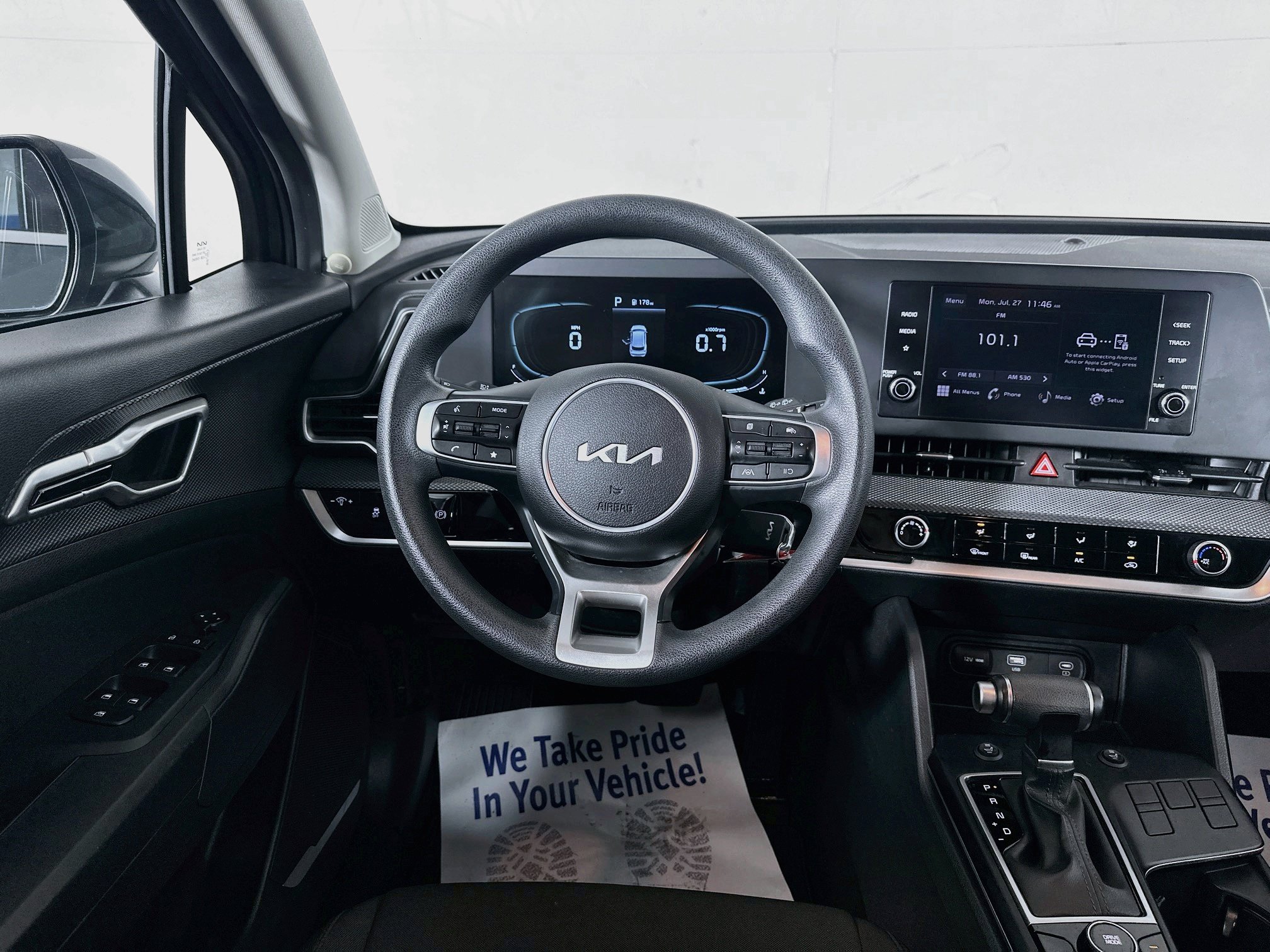 Used 2024 Kia Sportage LX FWD image 20
