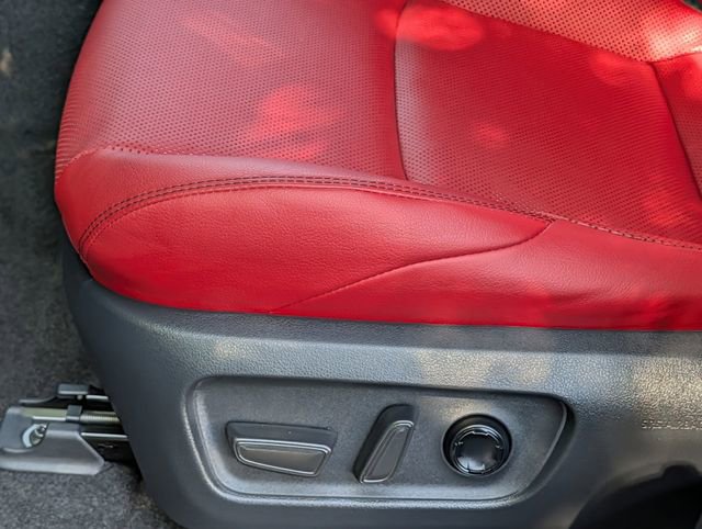 Certified 2025 Toyota 4Runner TRD Off-Road image 25