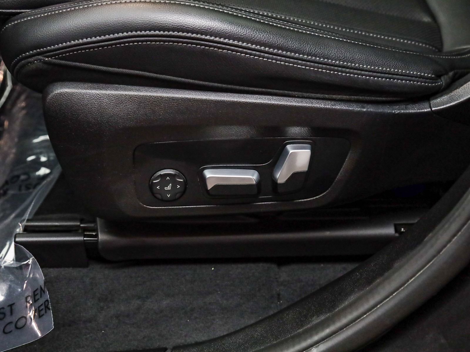 Certified 2023 BMW X4 M40i w/ Premium Package image 21