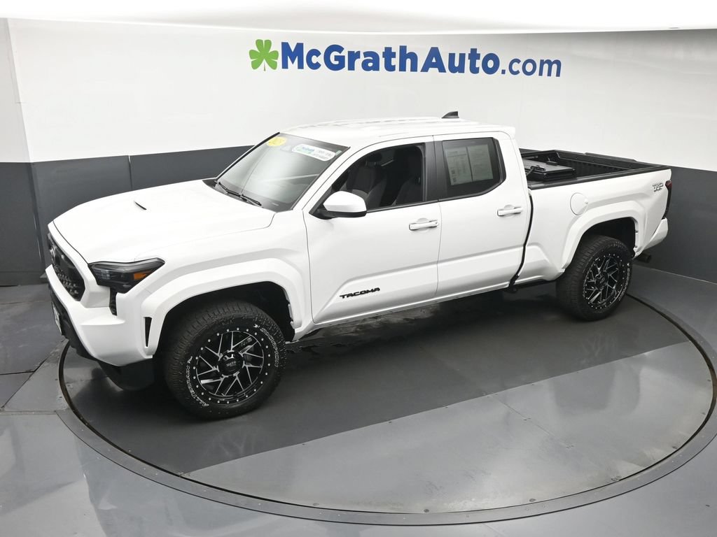 Used 2025 Toyota Tacoma TRD Sport AWD/4WD image 21