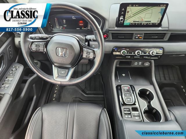Used 2023 Honda Pilot Elite image 3