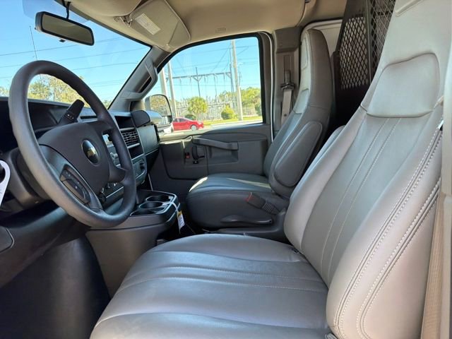New 2025 Chevrolet Express 2500 Work Van 3D Extended Cargo Van w/ Driver Convenience Package RWD image 23