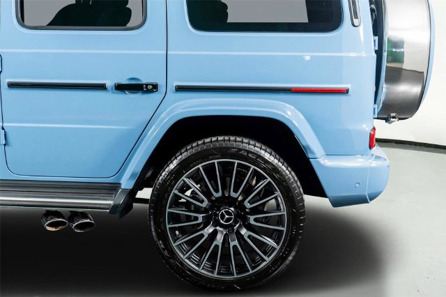 Used 2025 Mercedes-Benz G 63 AMG 4MATIC image 17