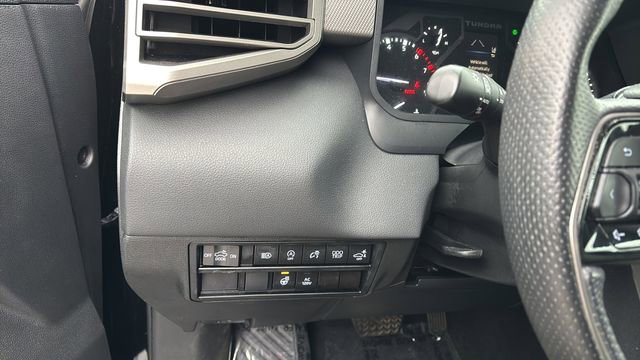 Used 2022 Toyota Tundra Limited image 22