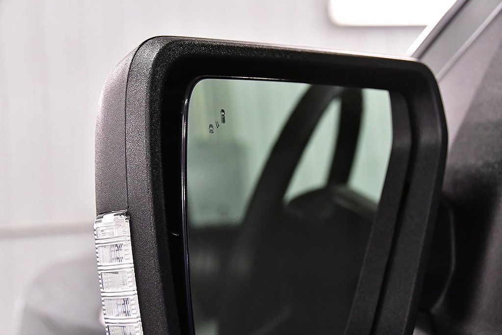 Used 2025 Ford F150 Lightning XLT image 17