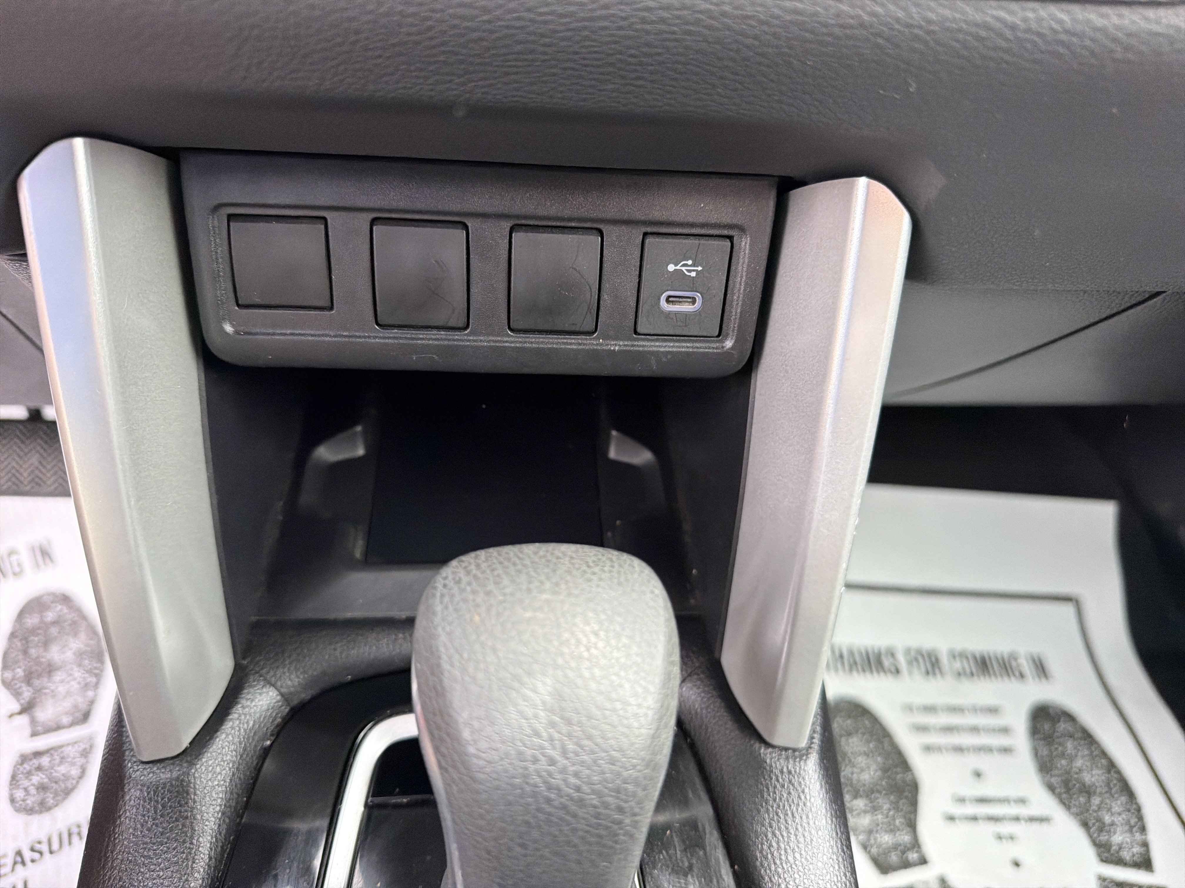 Used 2025 Toyota Corolla Cross LE w/ Moonroof Package AWD/4WD image 23